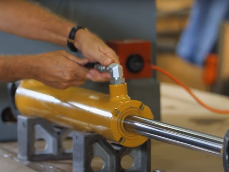 Como teste de pressão de um cilindro hidráulico