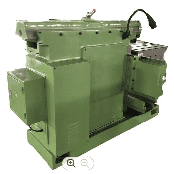 Máquina modeladora de metal